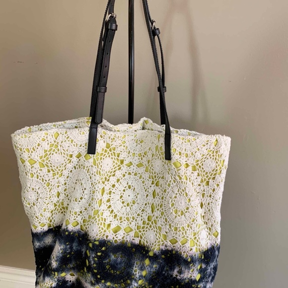 Brand New - ZARA knit tote bag - Picture 1 of 4